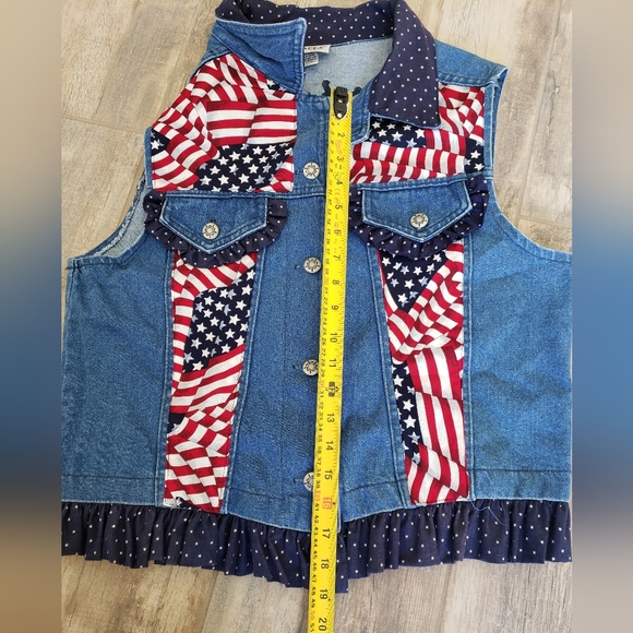 Womens Festive Vest - Picture 8 of 8